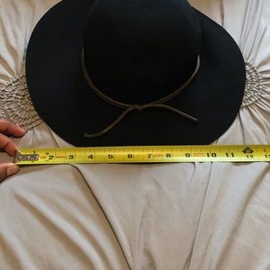 Billabong Floppy Wool Hat
